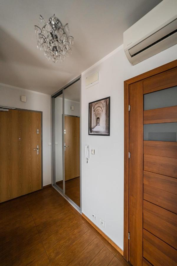 Bulwar Kurlandzki Vistula Apartment Краків Екстер'єр фото