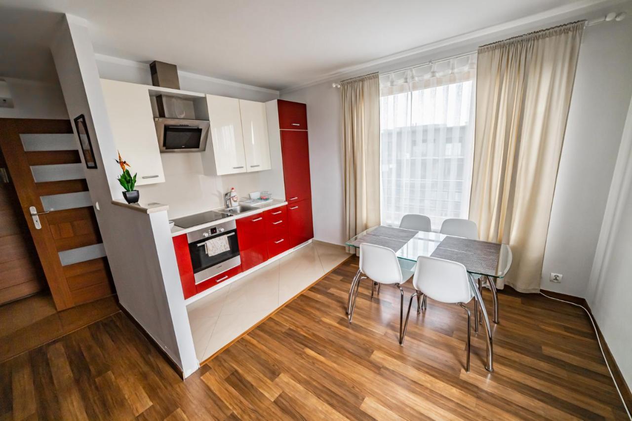 Bulwar Kurlandzki Vistula Apartment Краків Екстер'єр фото